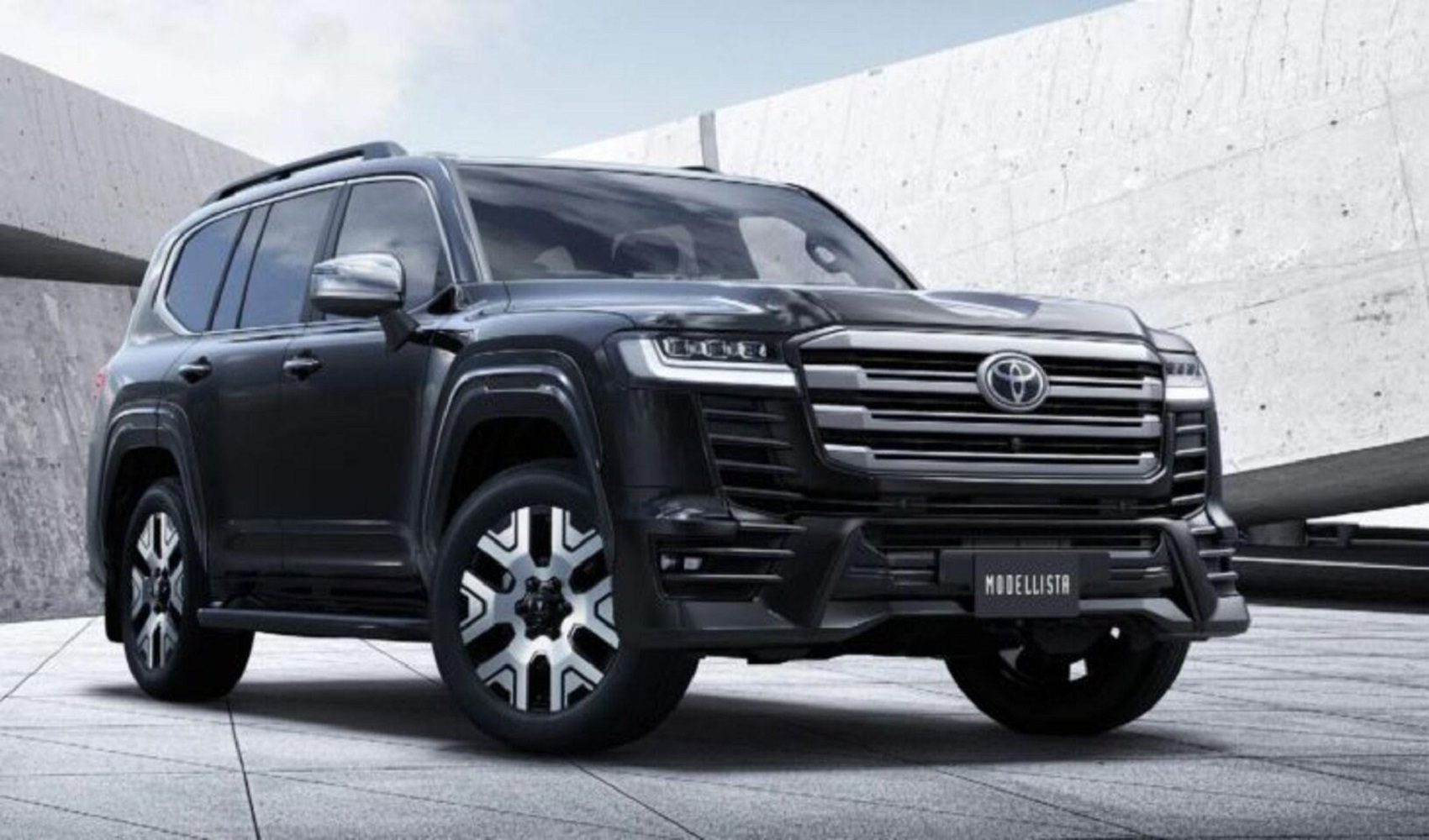 Toyota Land Cruiser 300 nâng cấp bỏ máy xăng, thêm bản hybrid 457 mã lực, giá hơn 1,7 tỷ đồng