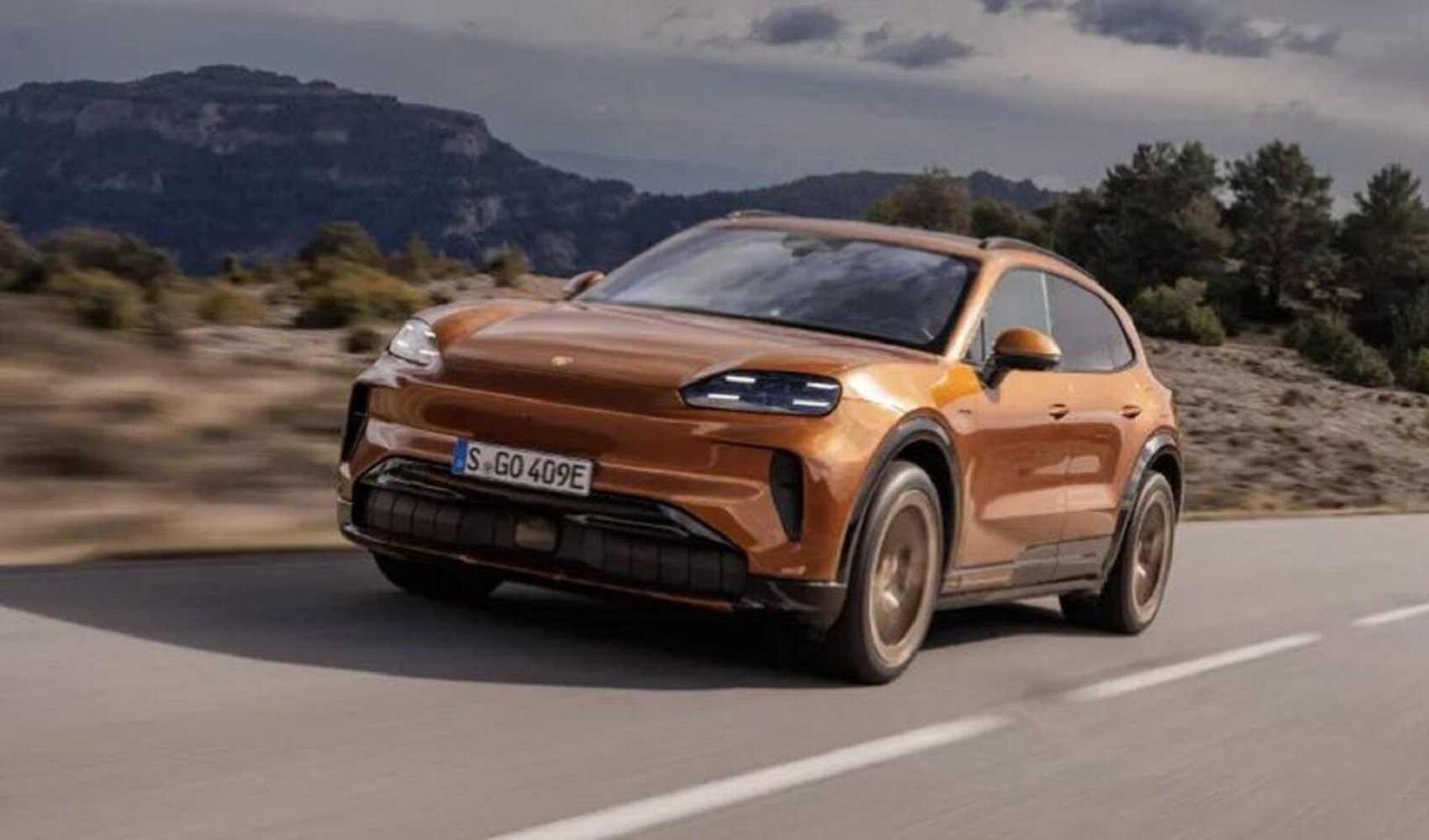 Porsche thử nghiệm tái chế pin cũ thành pin mới cho xe điện