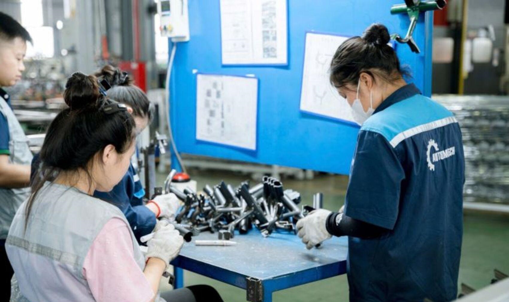 Doanh nghiệp Việt trong chuỗi cung ứng của VinFast: Doanh thu tăng gần 3 lần, mục tiêu thập kỷ rút ngắn còn... 3 năm