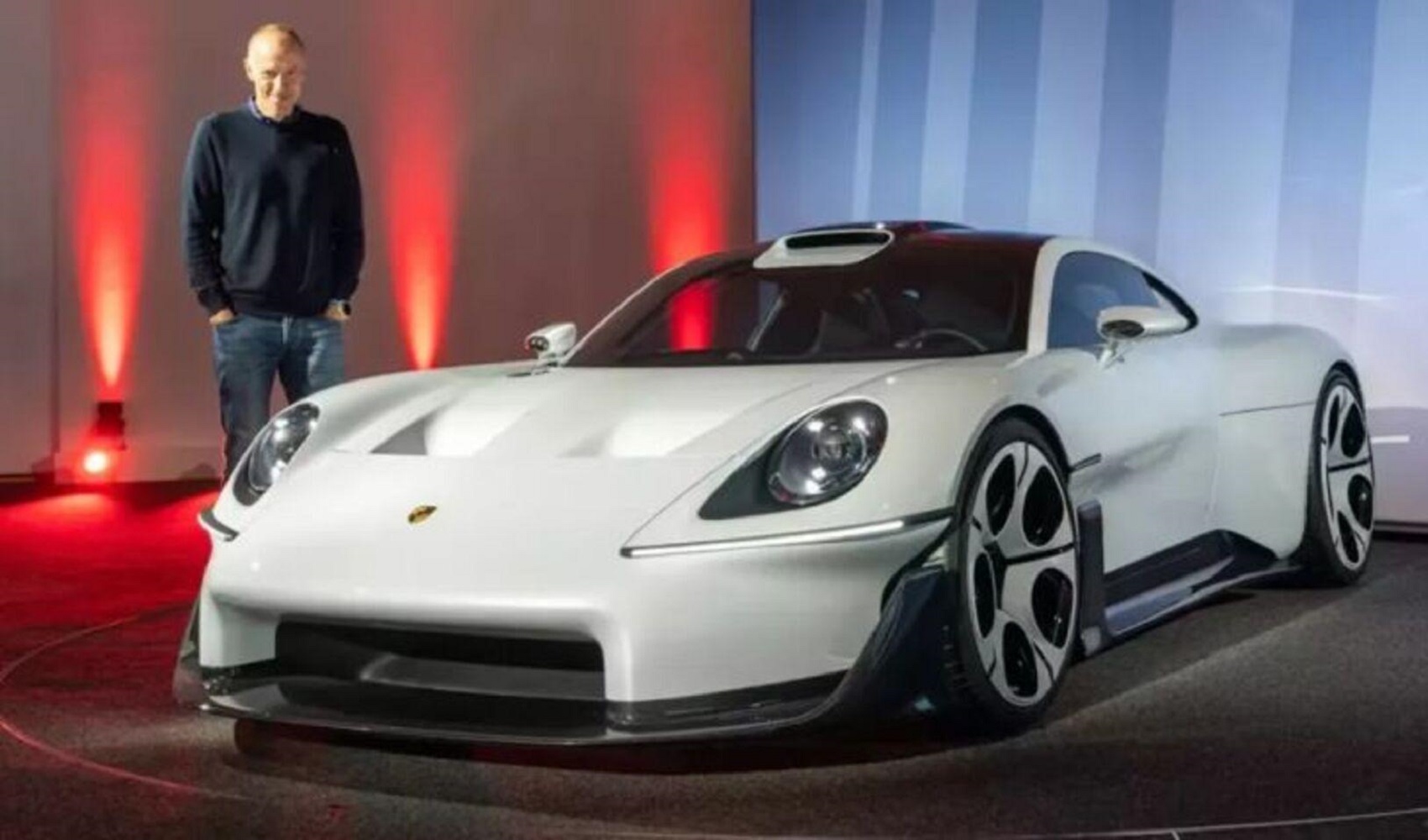 Porsche Mission S concept trình làng: Mẫu siêu xe thể thao hoàn toàn mới sở hữu vị thế cao hơn 911