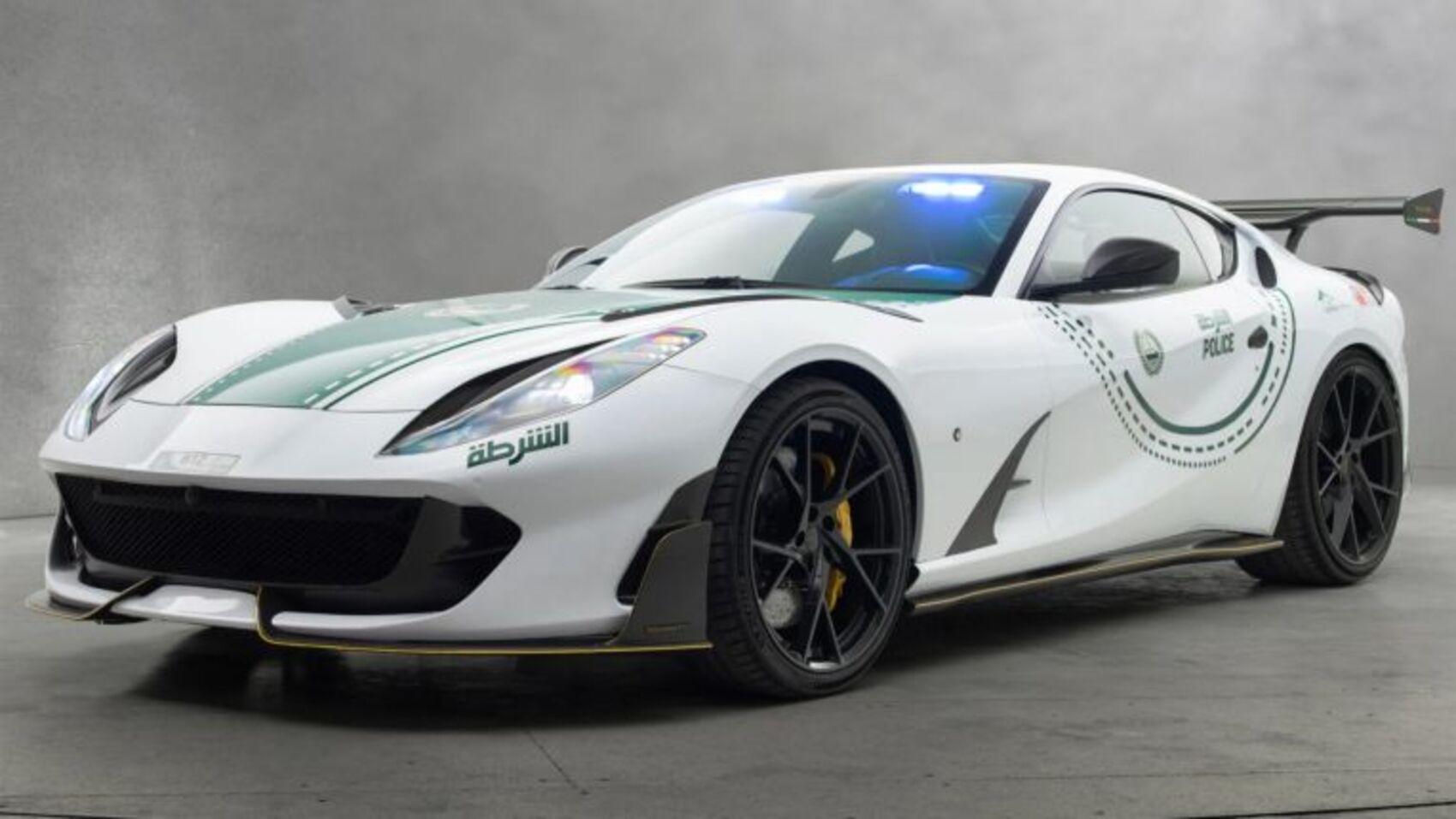 Cảnh sát Dubai bổ sung siêu xe Ferrari 812 Superfast độ Mansory độc bản vào đội hình tuần tra đắt giá
