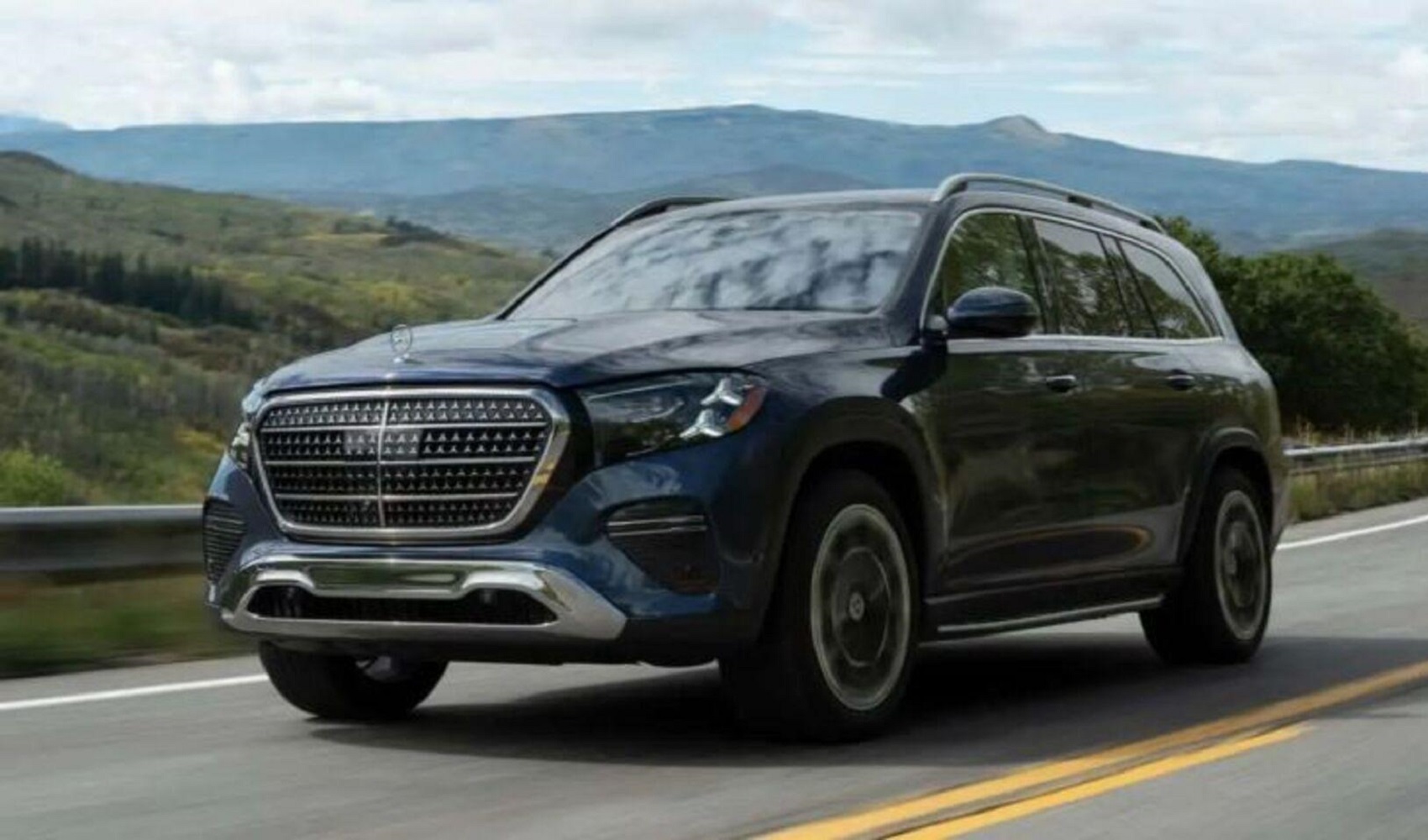 Chi tiết Mercedes-Benz GLS 2027: Động cơ V8 mạnh mẽ, 3 màn hình giải trí MBUX, gói an toàn Pro Level 2++
