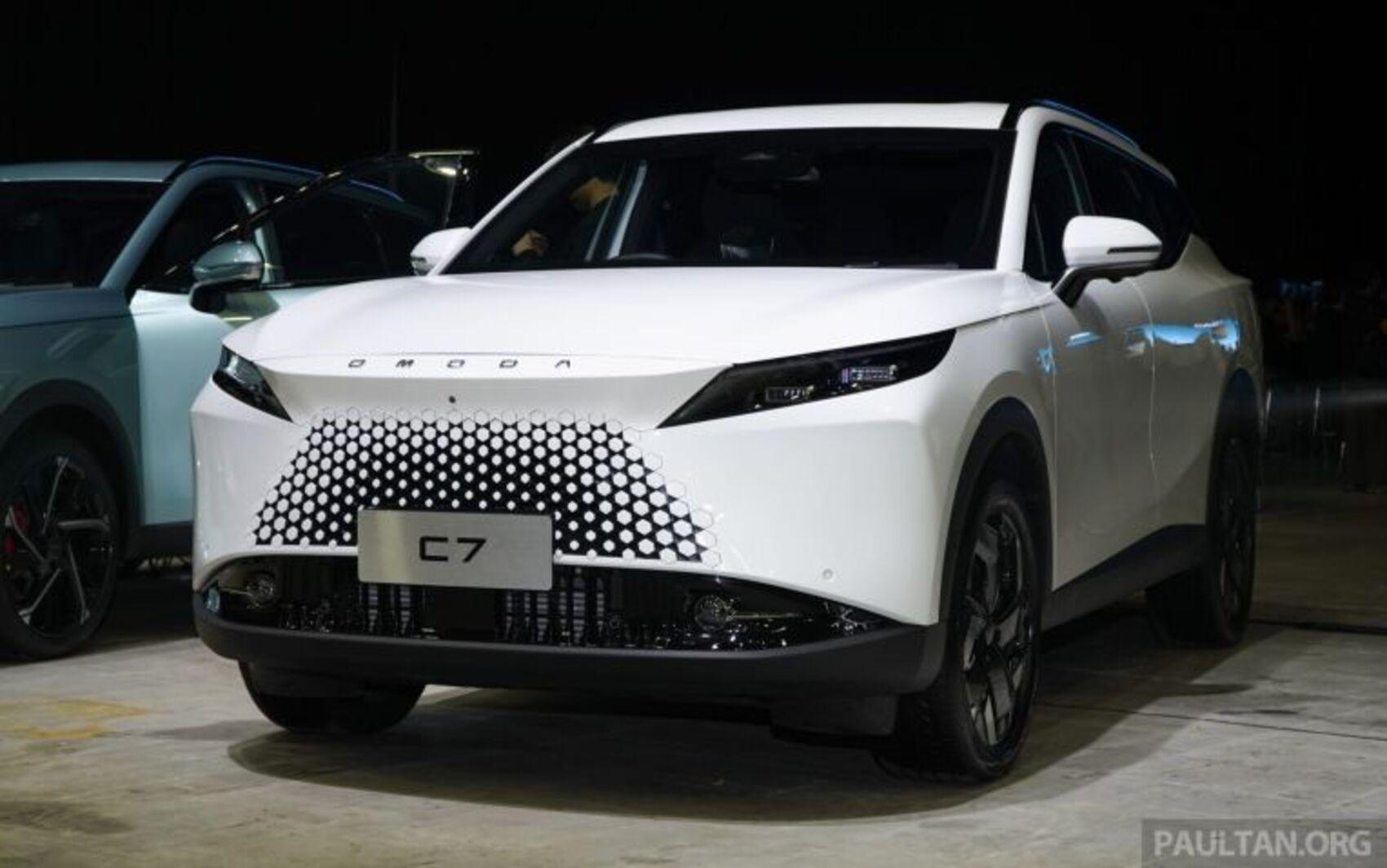 Omoda C7 HEV được bổ sung bản pin 5 kWh đột phá: Phát điện V2L, tầm vận hành chạm mốc 1.100 km