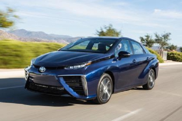 Toyota và Mazda hợp tác chia sẻ công nghệ