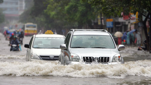 “Cấp cứu” ô tô bị ngập nước
