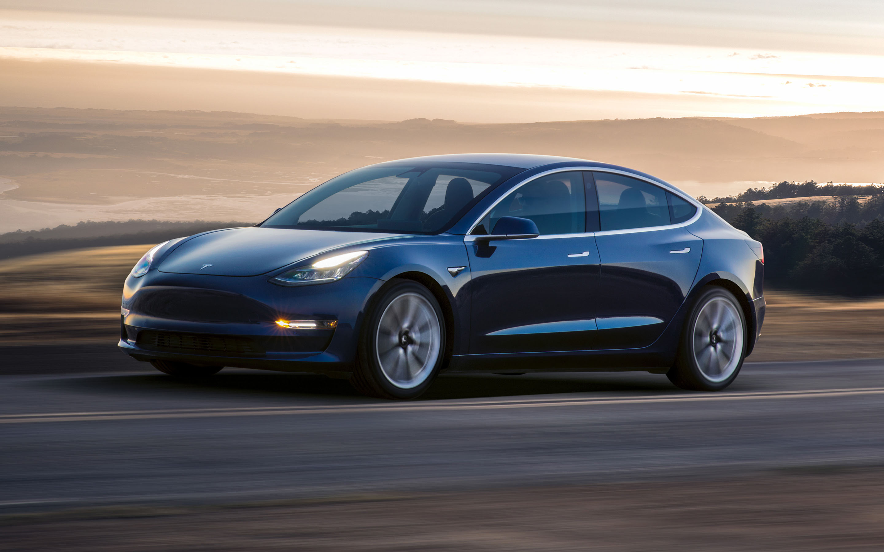 Tesla bị tố cố tình bán xe lỗi cho khách hàng
