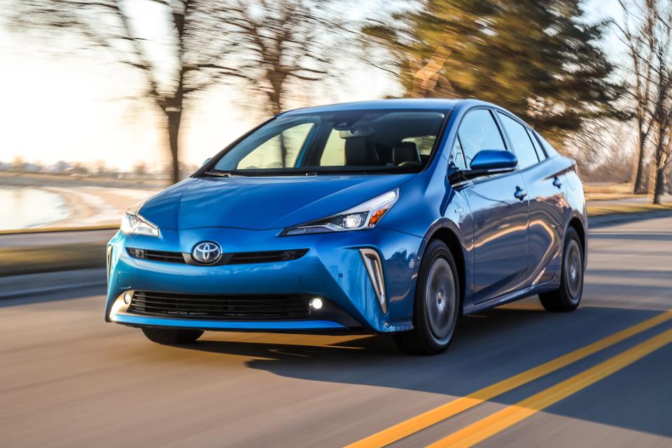 15 triệu xe hybrid của Toyota đến tay người dùng trên toàn cầu