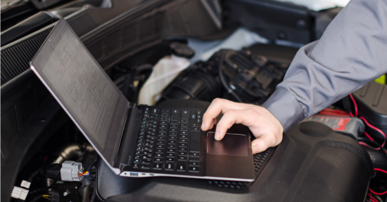 Xe Jeep bị trộm dễ dàng qua laptop