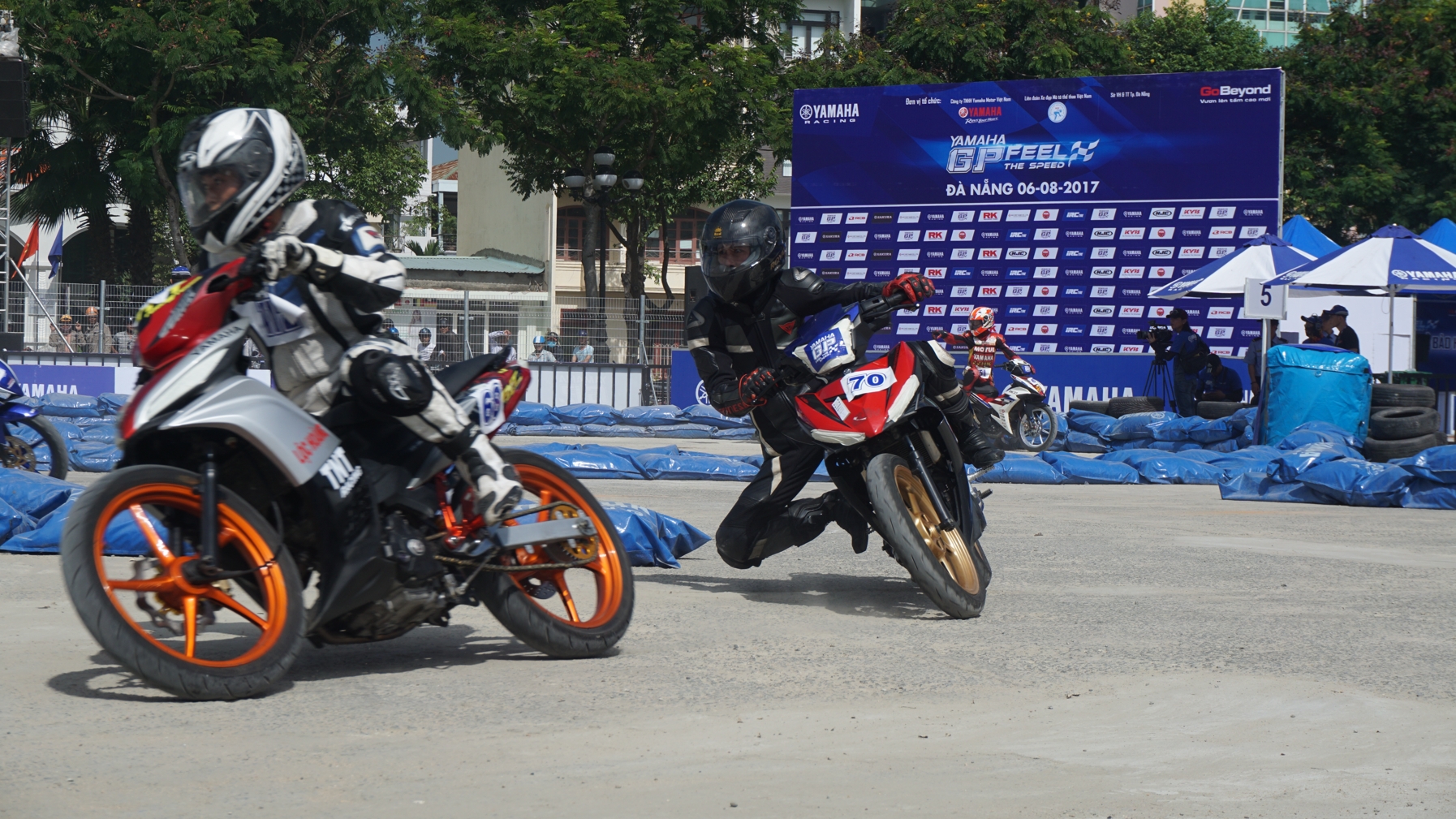 Đua xe Yamaha GP khốc liệt tại Đà Nẵng