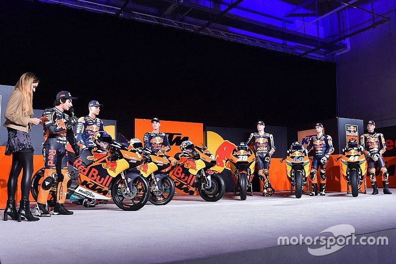 Đội đua MotoGP Red Bull KTM Factory chính thức trình làng