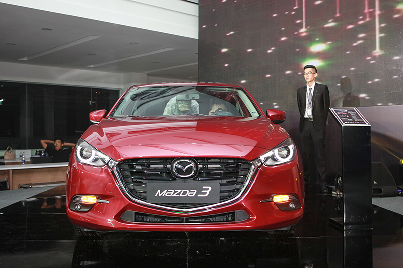 Mazda3 2017 trang bị thêm nhiều tính năng, giá cao nhất 805 triệu đồng