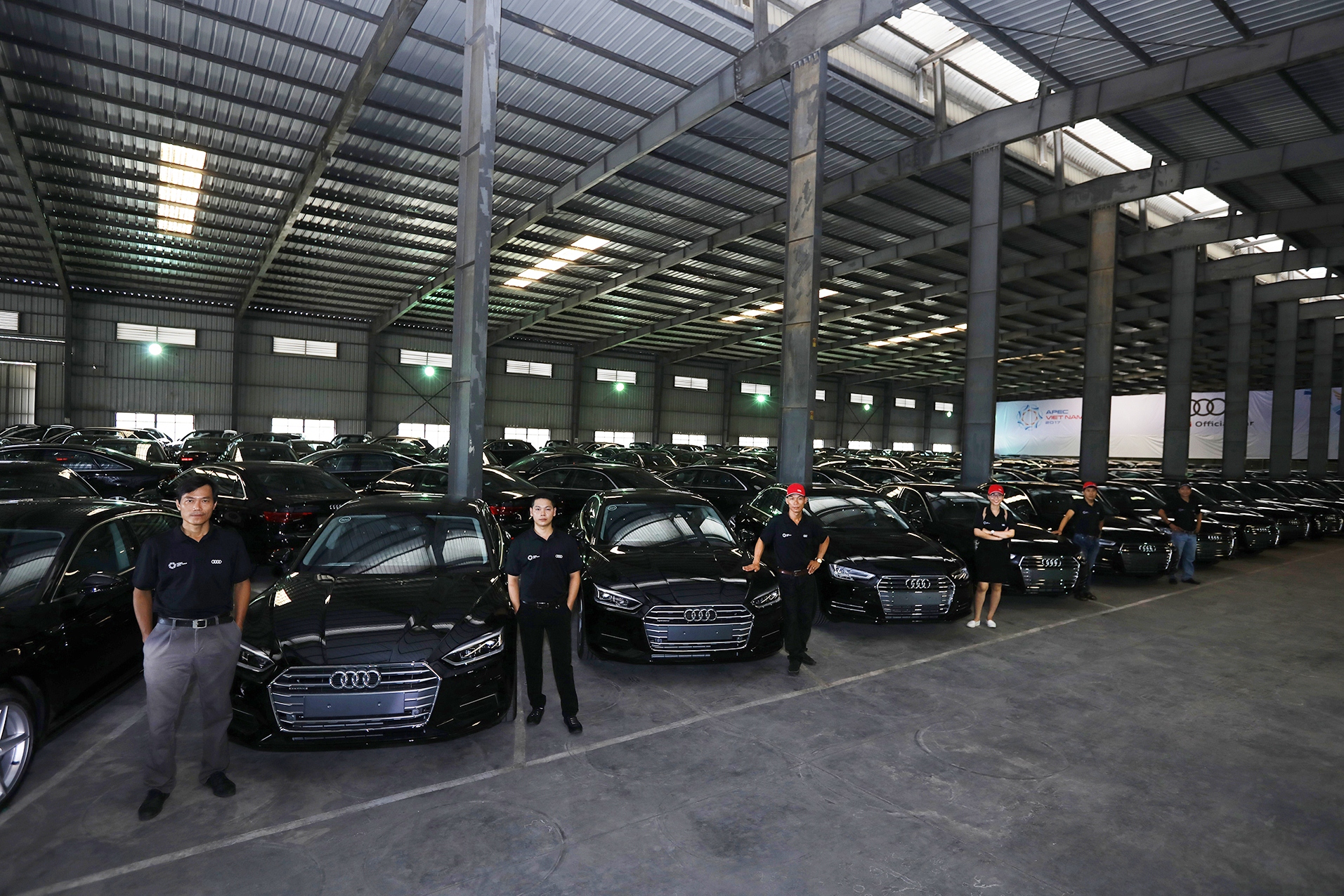 Audi tiếp tục giao xe phiên bản giới hạn phục vụ APEC tại Đà Nẵng