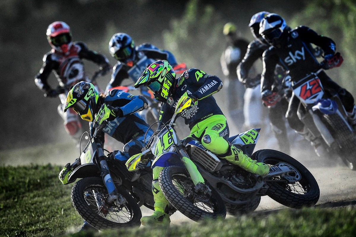 MotoGP: Rossi nhập viện sau tai nạn motocross