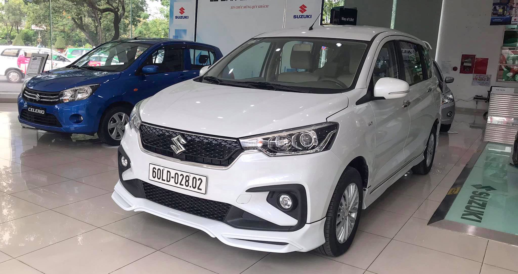 Suzuki Ertiga 2019 rẻ hơn 50 triệu đồng so với Mitsubishi Xpander?
