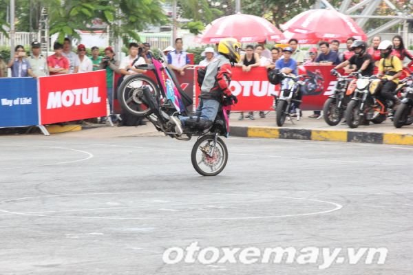 Motul Stunt Fest 2015_a3_resize.jpg Chùm ảnh ngày thi đấu đầu tiên của Motul Stunt Fest 2015: