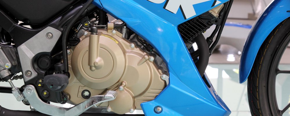 raidergp11.jpg Cận cảnh Raider phiên bản motoGP