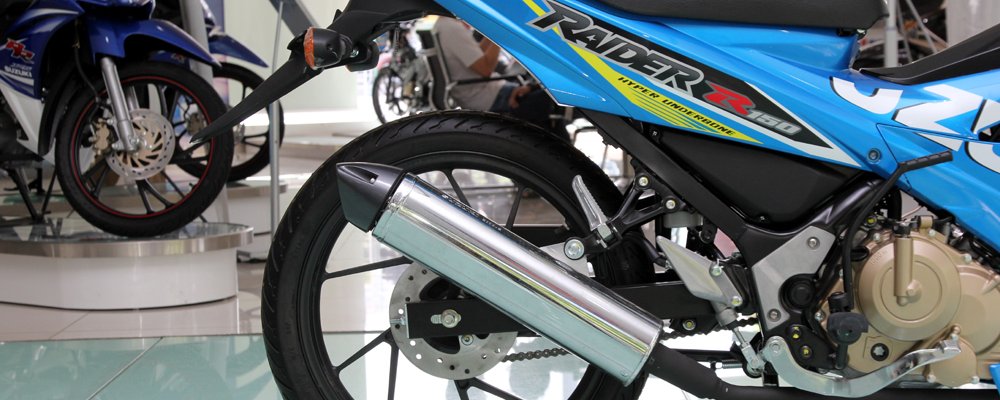raidergp12.jpg Cận cảnh Raider phiên bản motoGP