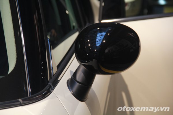 Mini-Clubman-Ha-Noi-4.jpg MINI ra mắt mẫu xe cỡ lớn Clubman giá gần 2 tỷ