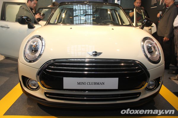 Mini-Clubman-Ha-Noi-12.jpg MINI ra mắt mẫu xe cỡ lớn Clubman giá gần 2 tỷ