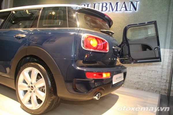 Mini-Clubman-Ha-Noi-24.jpg MINI ra mắt mẫu xe cỡ lớn Clubman giá gần 2 tỷ