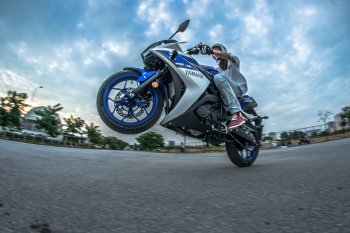 Yamaha YZF-R3 2015 – sportbike sử dụng hàng ngày