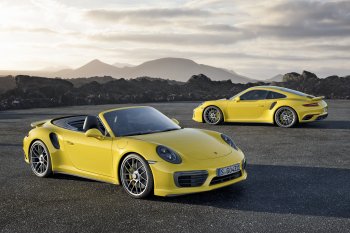 Porsche sớm tiết lộ thông tin 911 Turbo mới