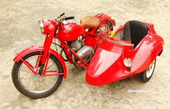 Xe cổ mô tô 3 bánh Jawa cực hiếm giữa Sài Gòn