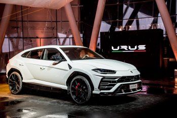 Siêu SUV Lamborghini Urus ra mắt thị trường châu Á