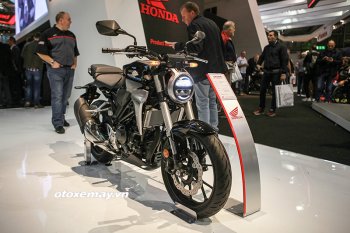 Chi tiết Honda CB300R mới giá 140 triệu đồng tại VN