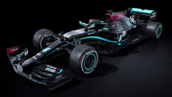 Đội Mercedes đổi màu xe đua F1 2020 phản đối nạn phân biệt chủng tộc