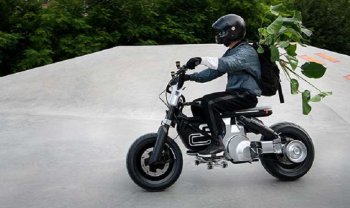 BMW Motorrad ra mắt mẫu xe máy điện CE02 Concept