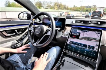 Mercedes-Benz Drive Pilot - công nghệ lái xe tự động cấp độ 3 đi vào hoạt động